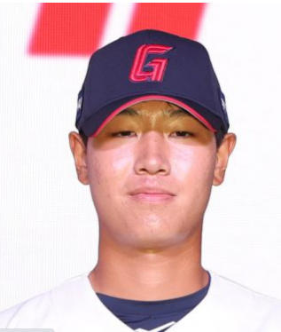 졸업생 이미지